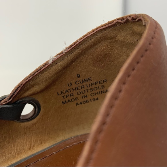 Kenneth Cole Reaction Ankle T-STRAP Sandals - Picture 4 of 7